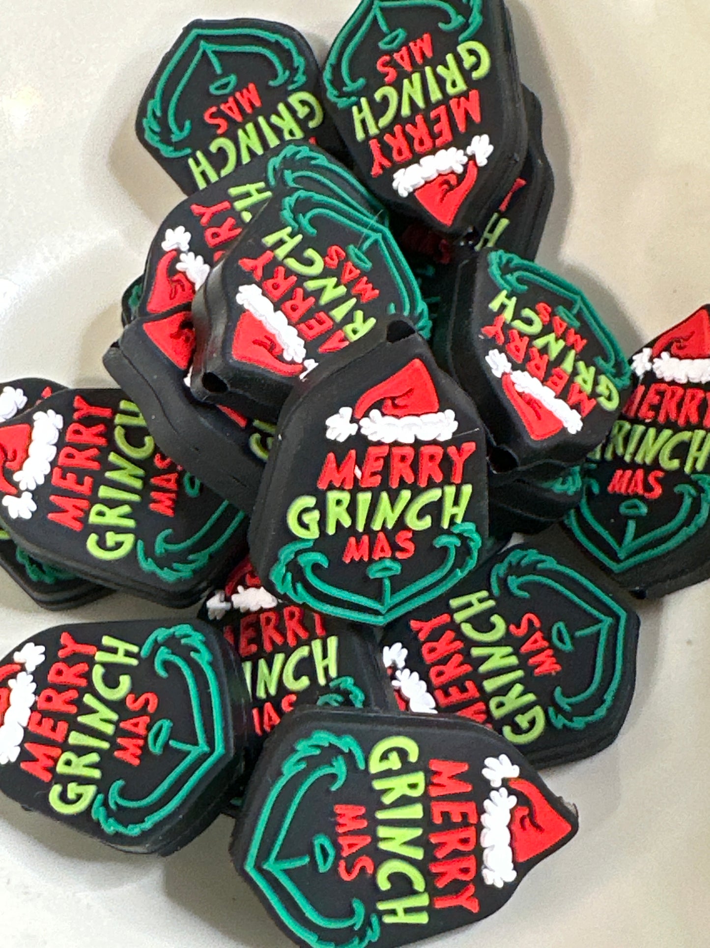 #497 merry green monster silicone focal beads