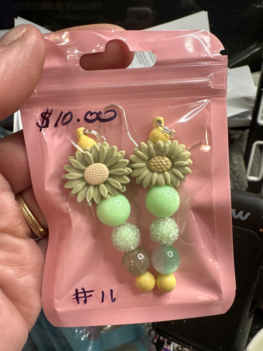 #11 flower earrings set