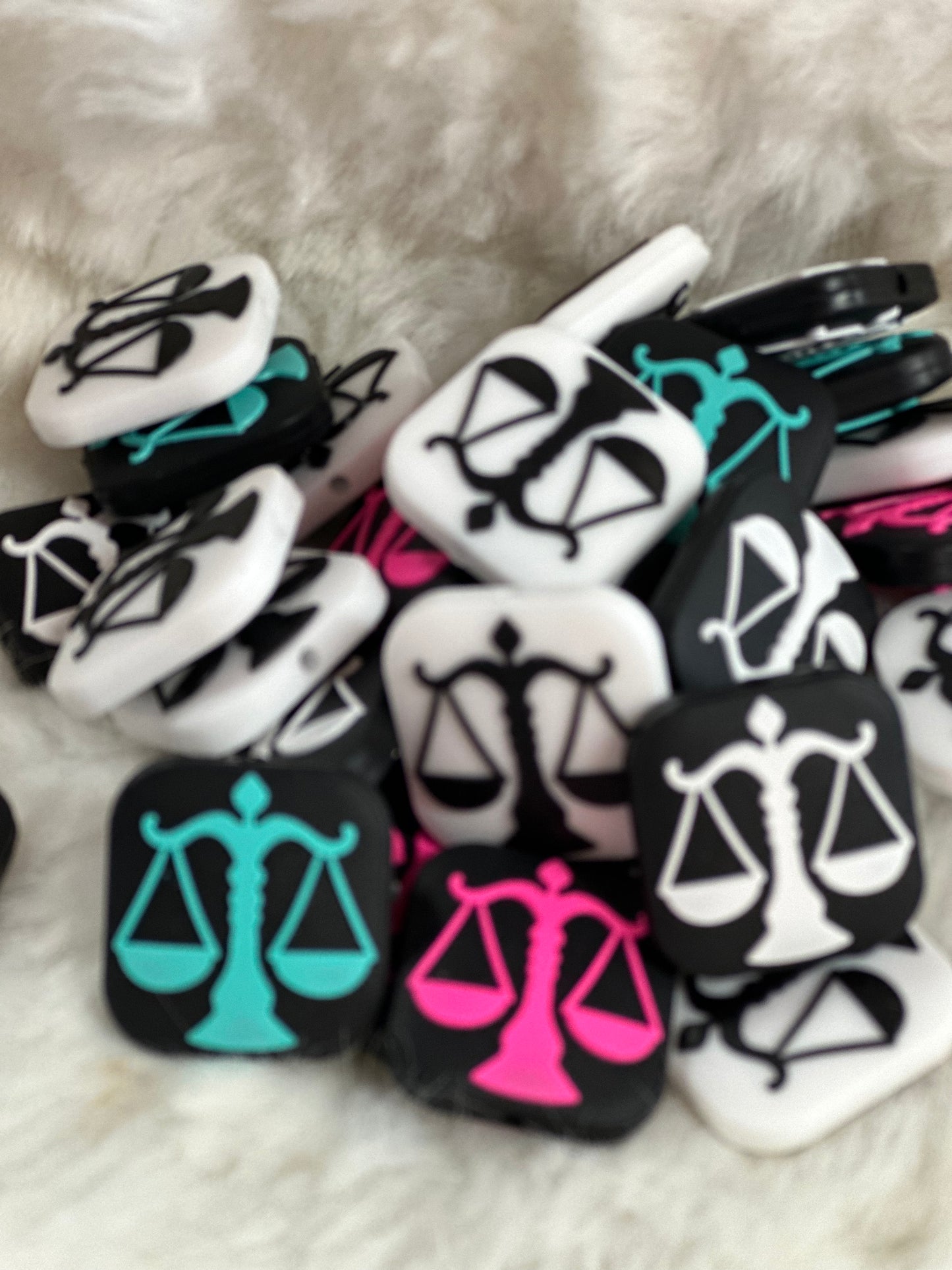 #241 legal scale silicone focal beads
