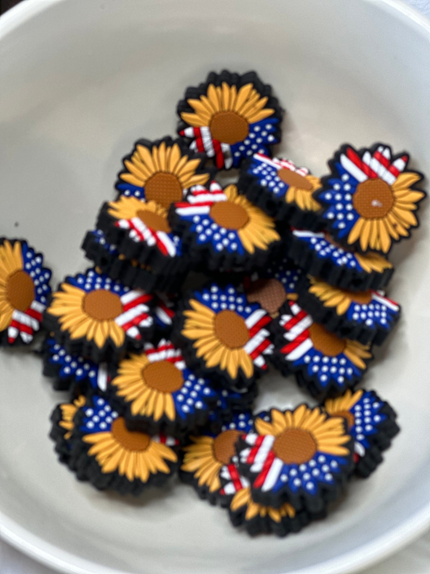 #328 American sunflower silicone focal bead.