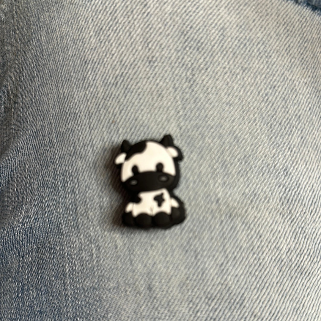 #343 cow silicone focal beads