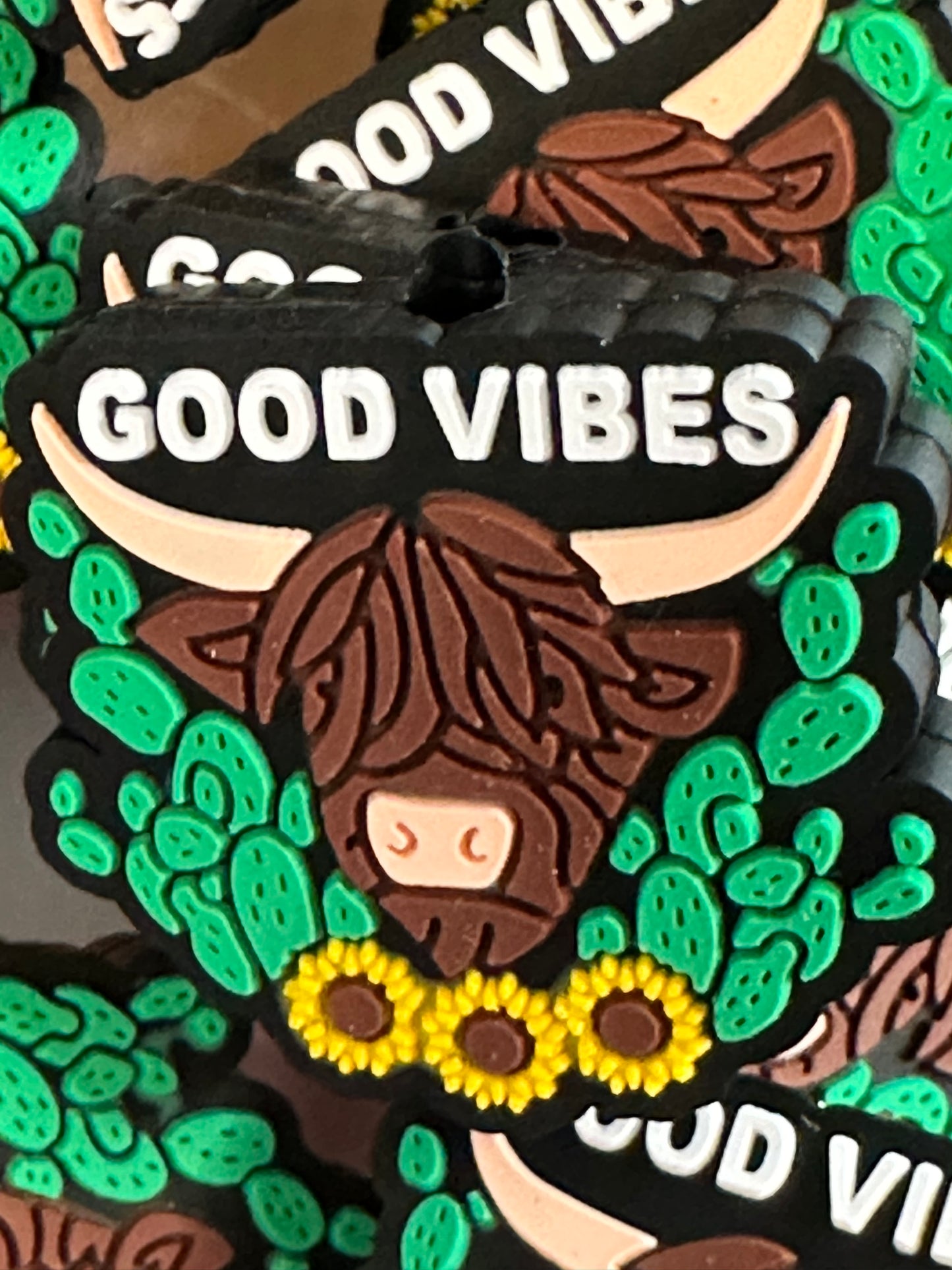 #409 Highland cow good vibes