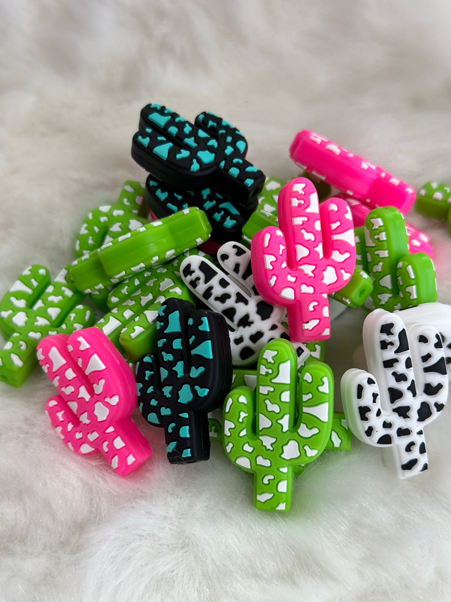 #207 Cactus silicone focal beads