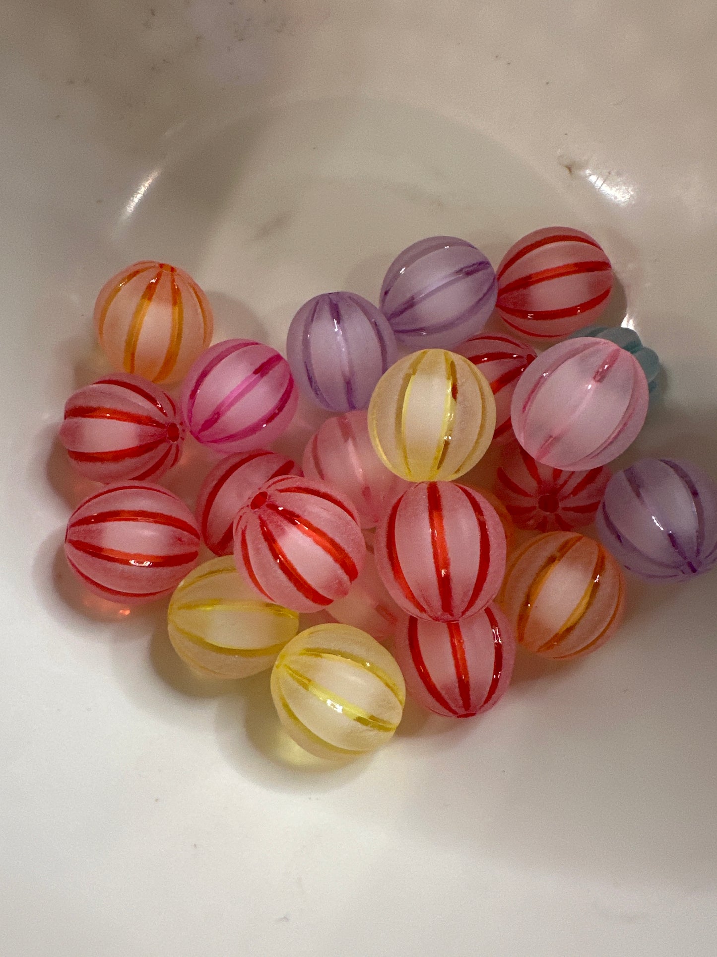 #35 15mm pumpkin shaped acrylic beads