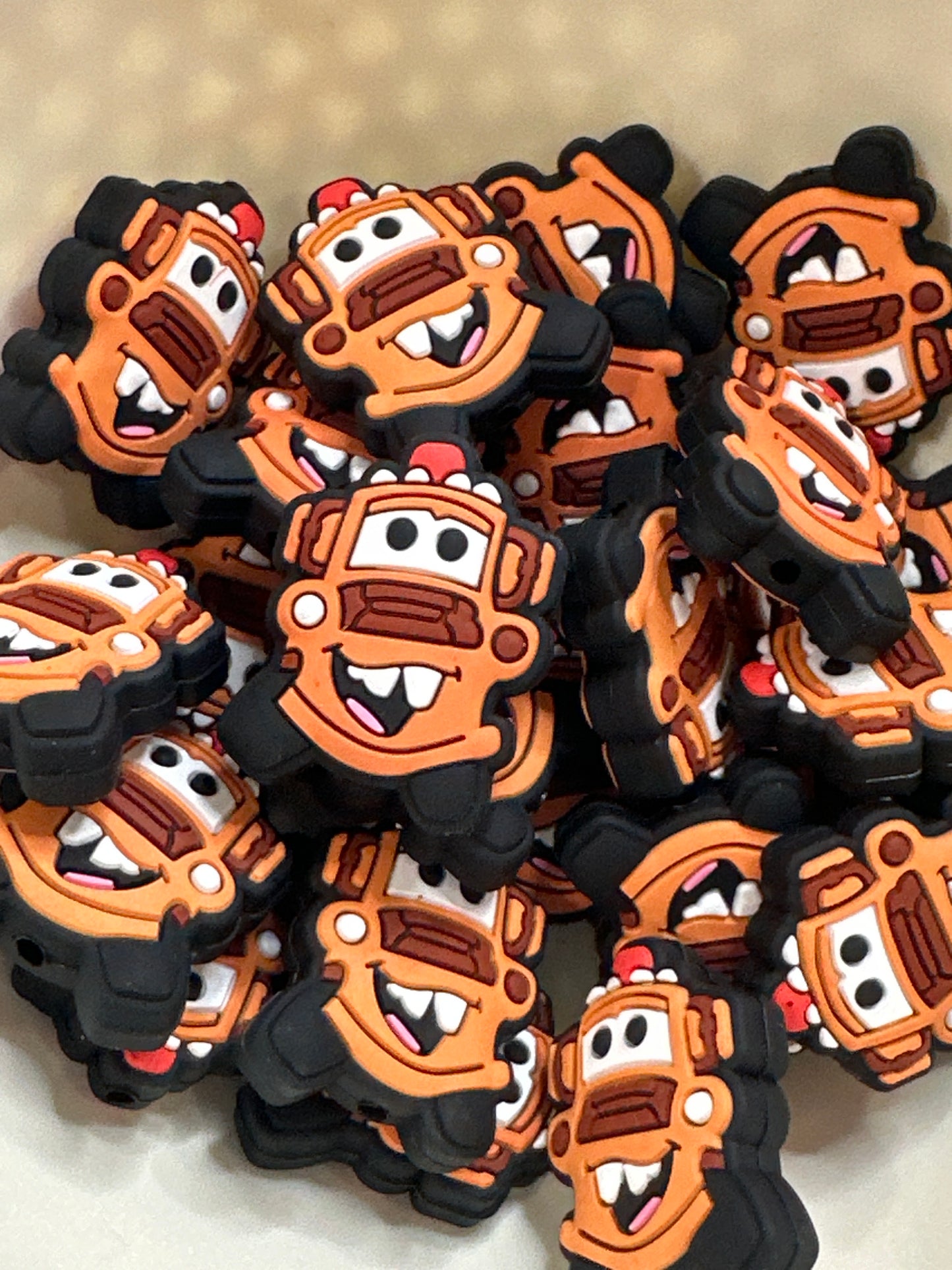 #489 truck silicone focal beads
