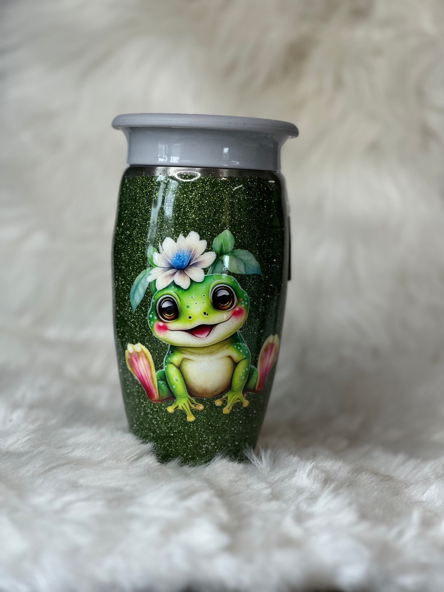 #11 12oz all around sippy cup girl frog