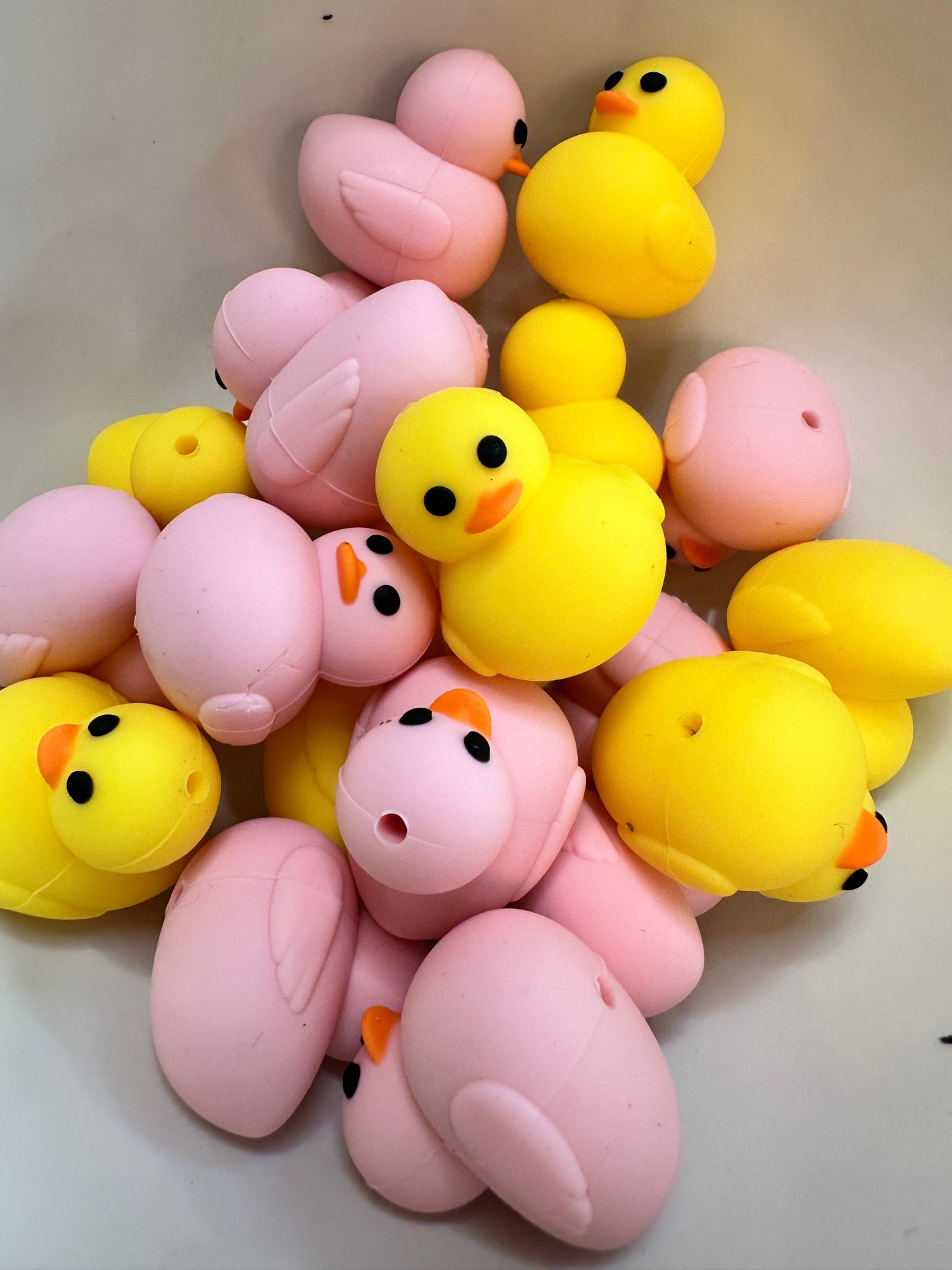 #197 Duck silicone focal beads