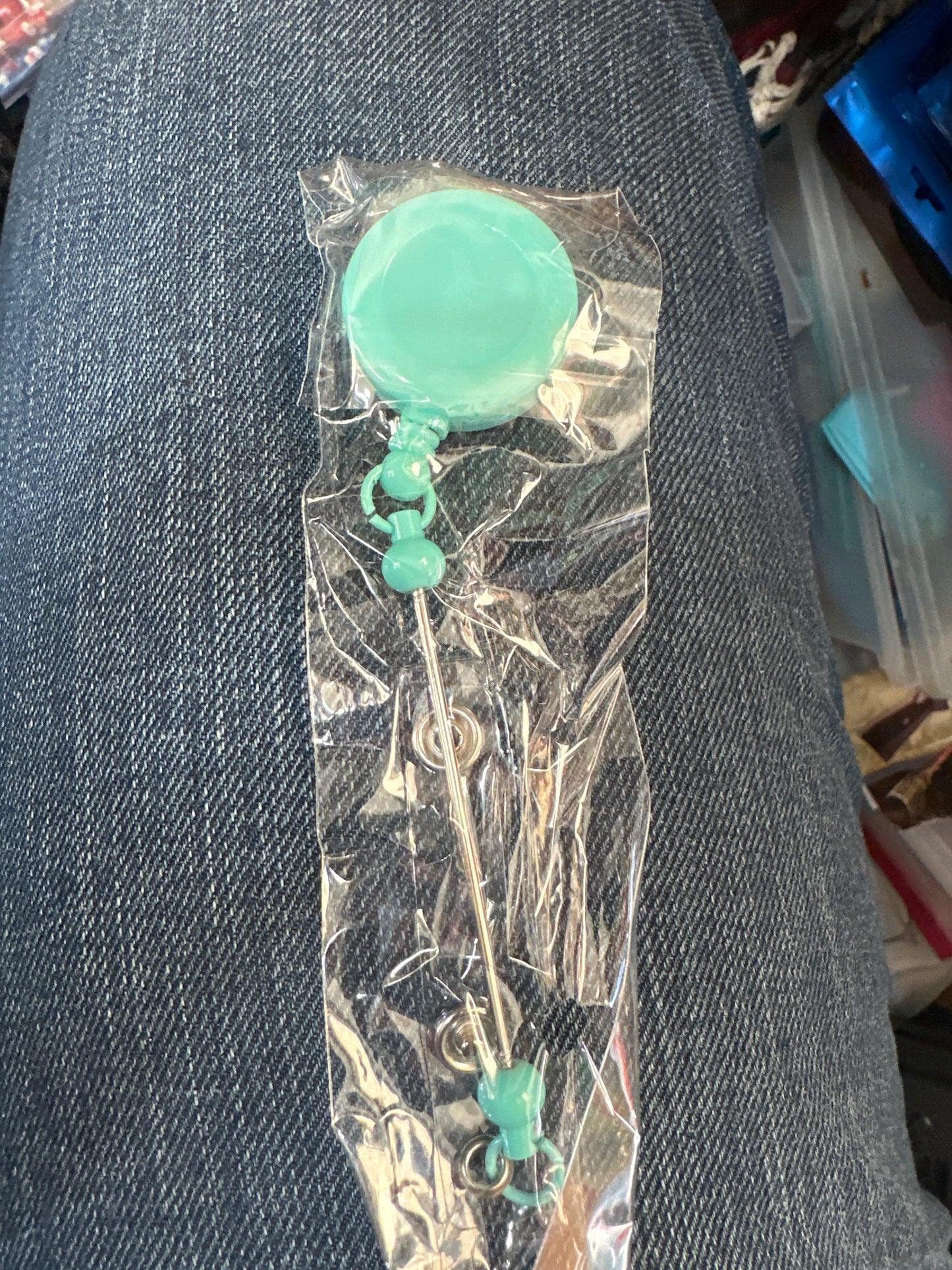 Beadable badge reel