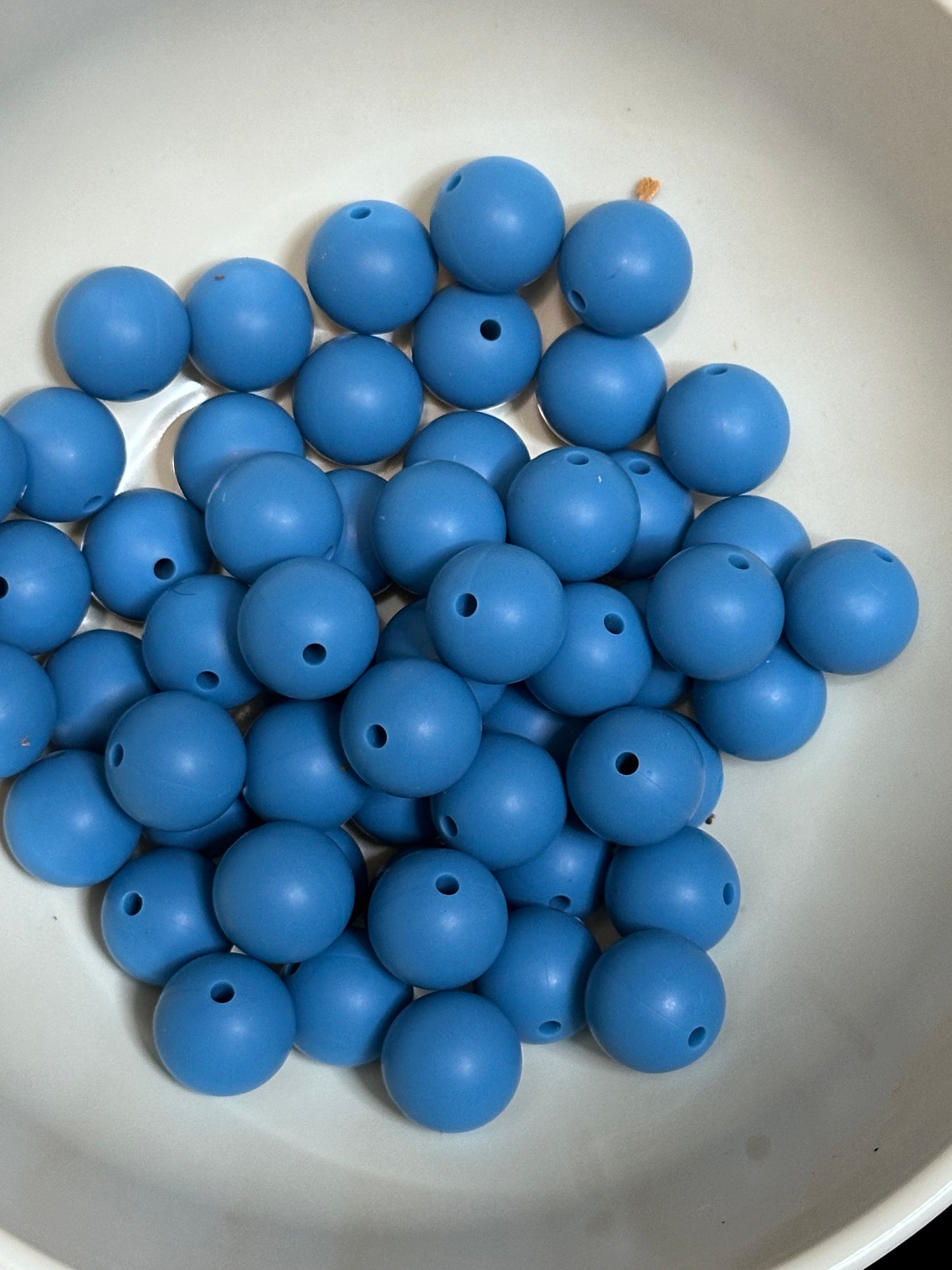 15mm solid color silicone beads