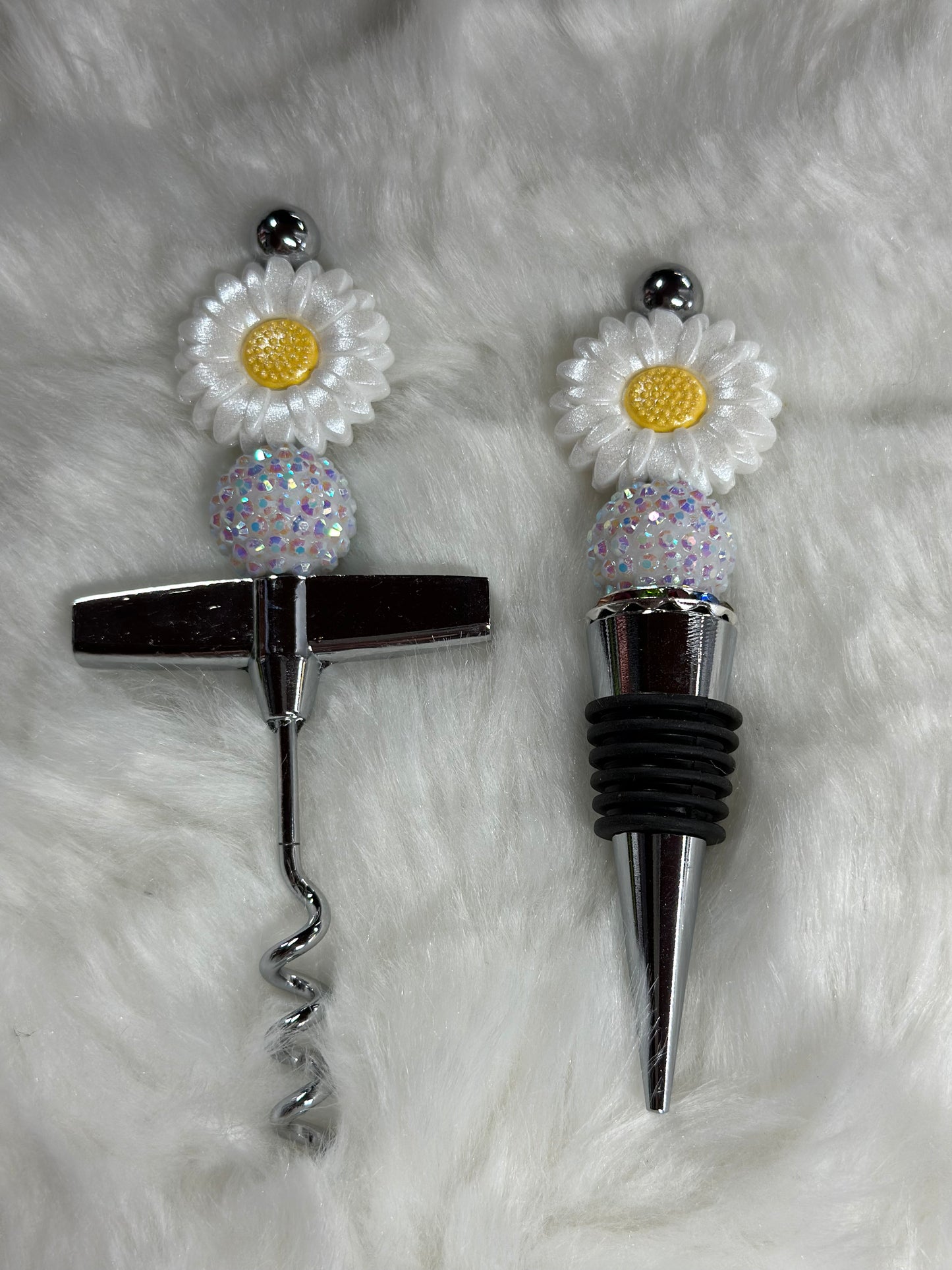 Daisy beaded wine cork and screw