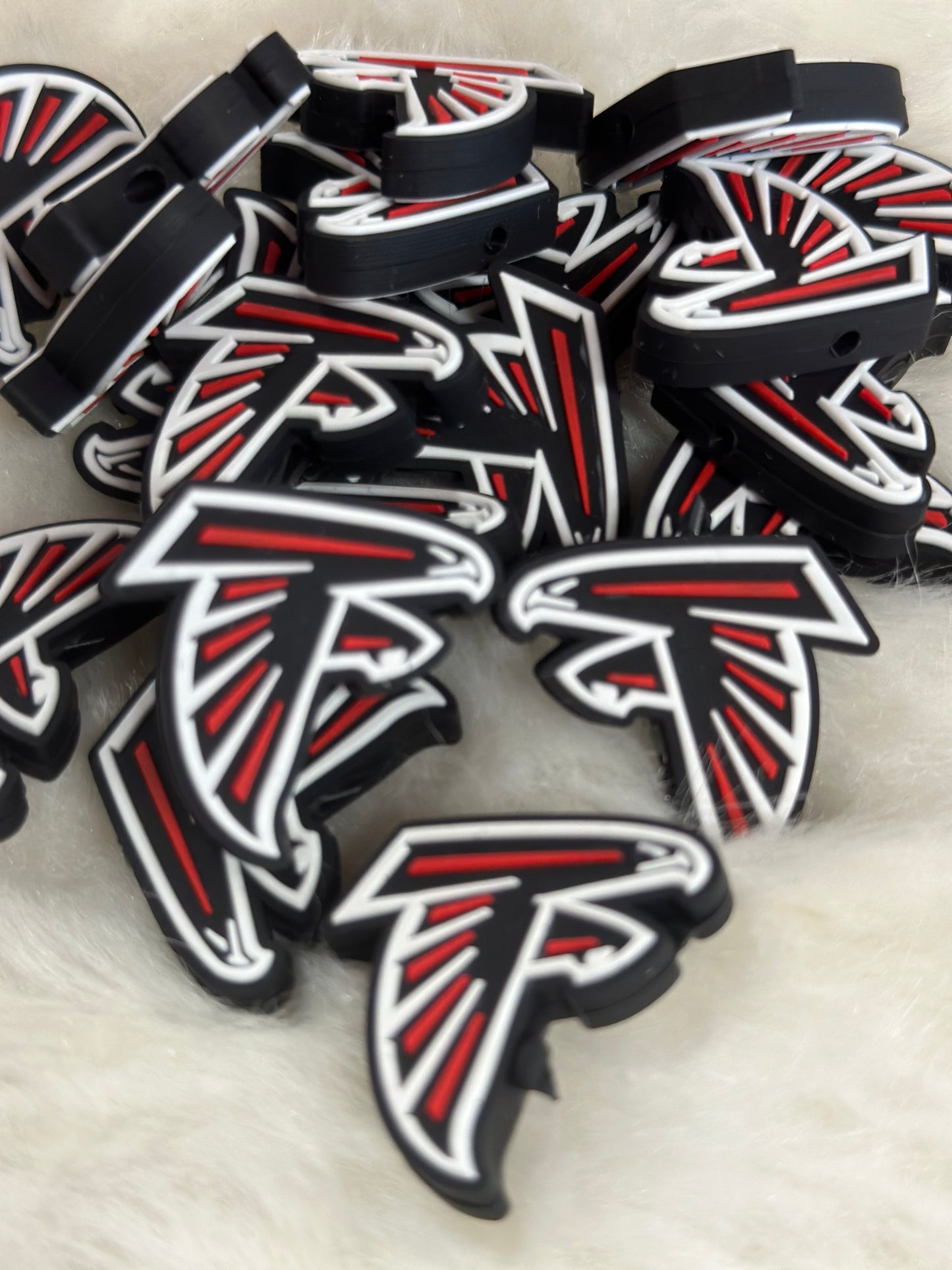 #28 falcon silicone focal beads