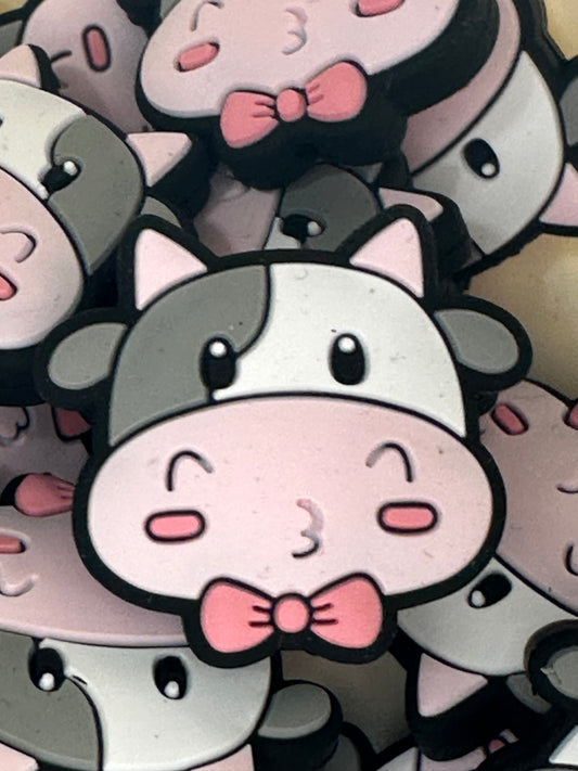 #516 cow face silicone focal beads