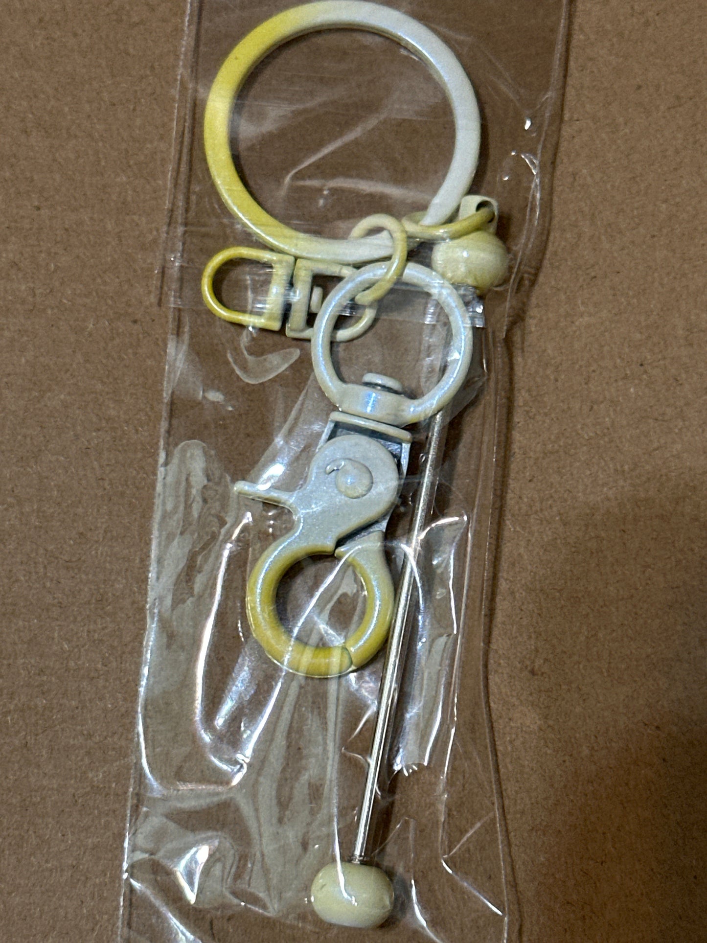 Beadable keychain bars