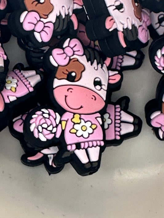 #515 pink floral cow silicone focal beads