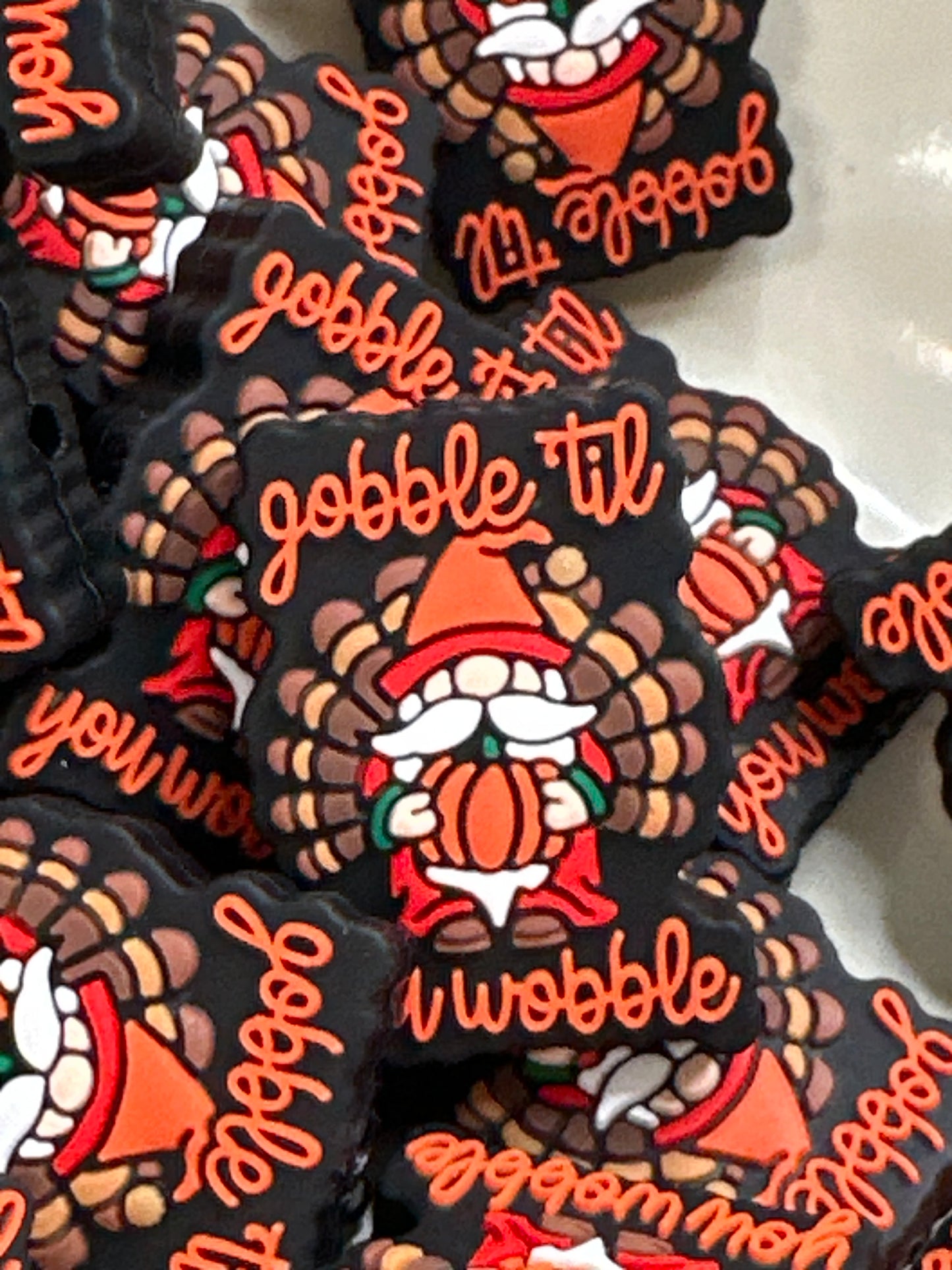 #509 gobble til you wobble silicone focal beads