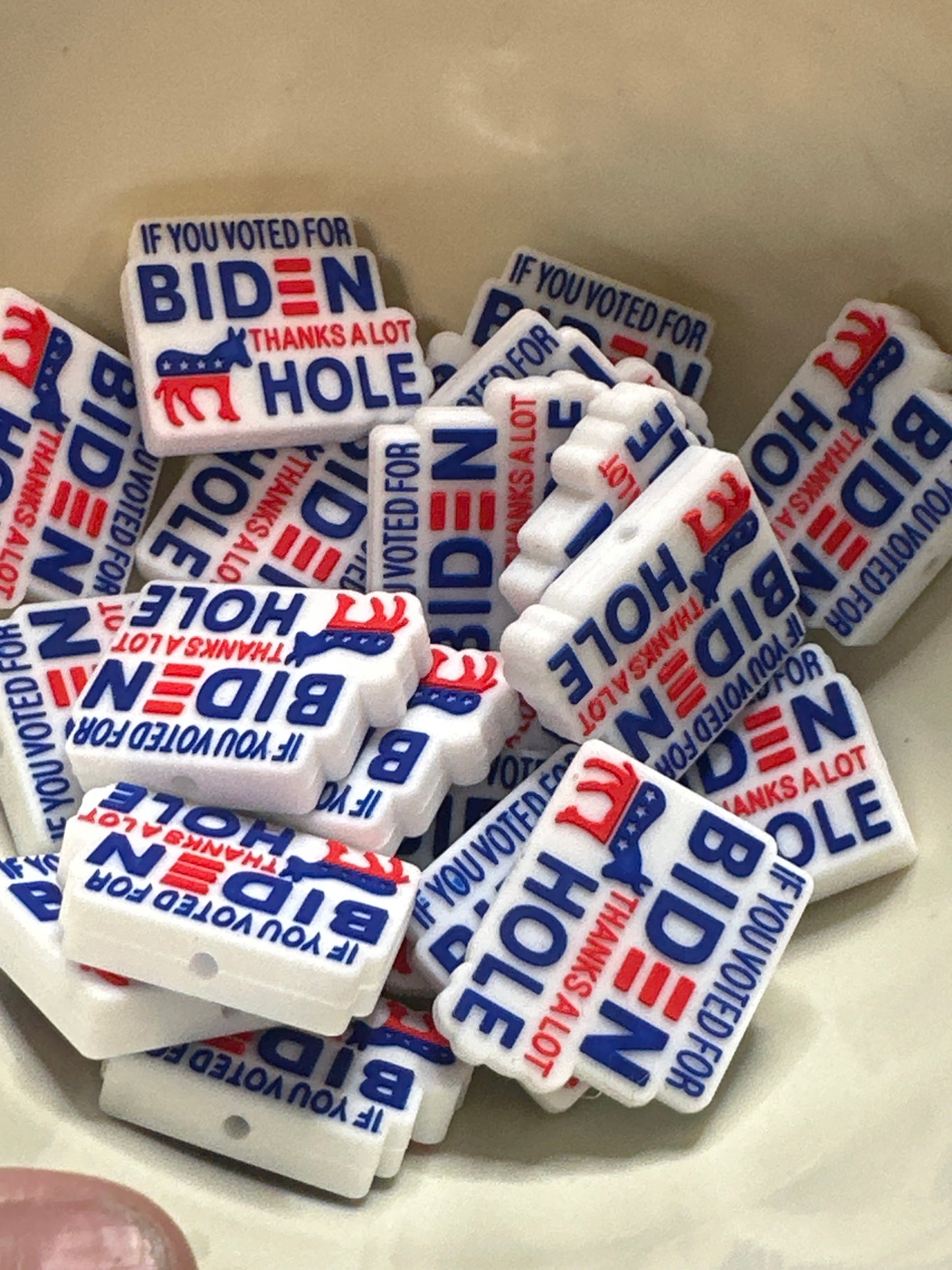 #427 Biden silicone focal beads