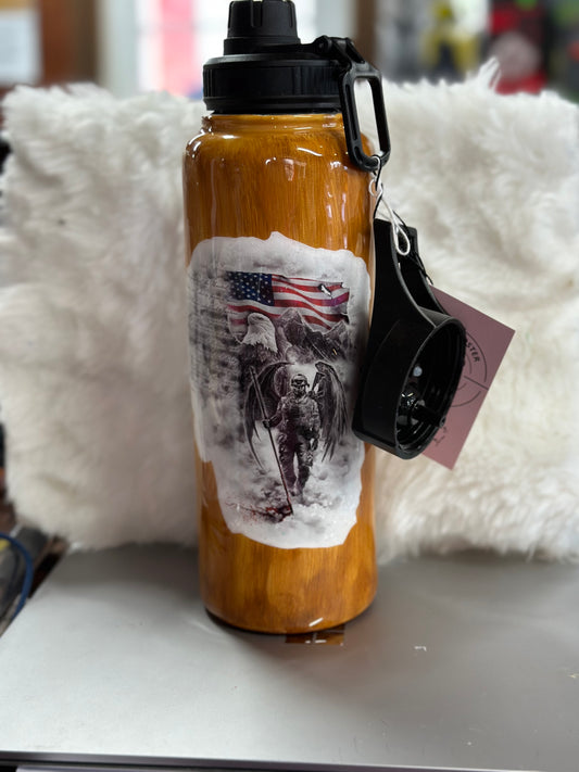 #31 40oz America hydro tumbler