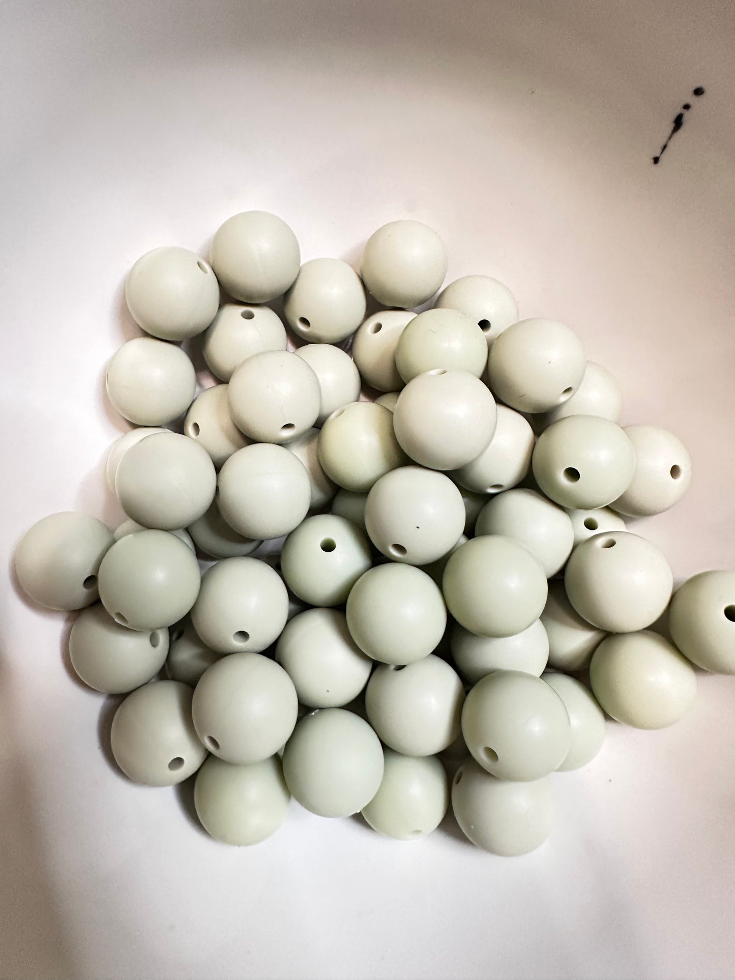 15mm solid color silicone beads