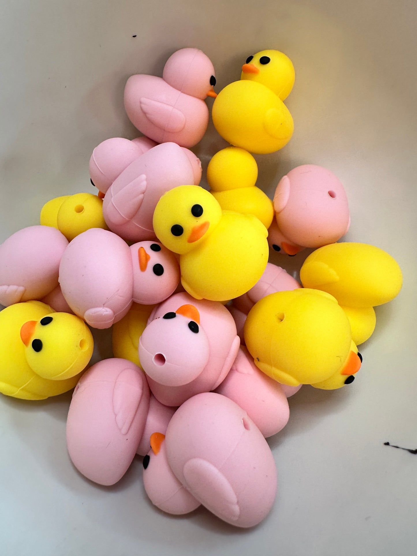 #197 Duck silicone focal beads