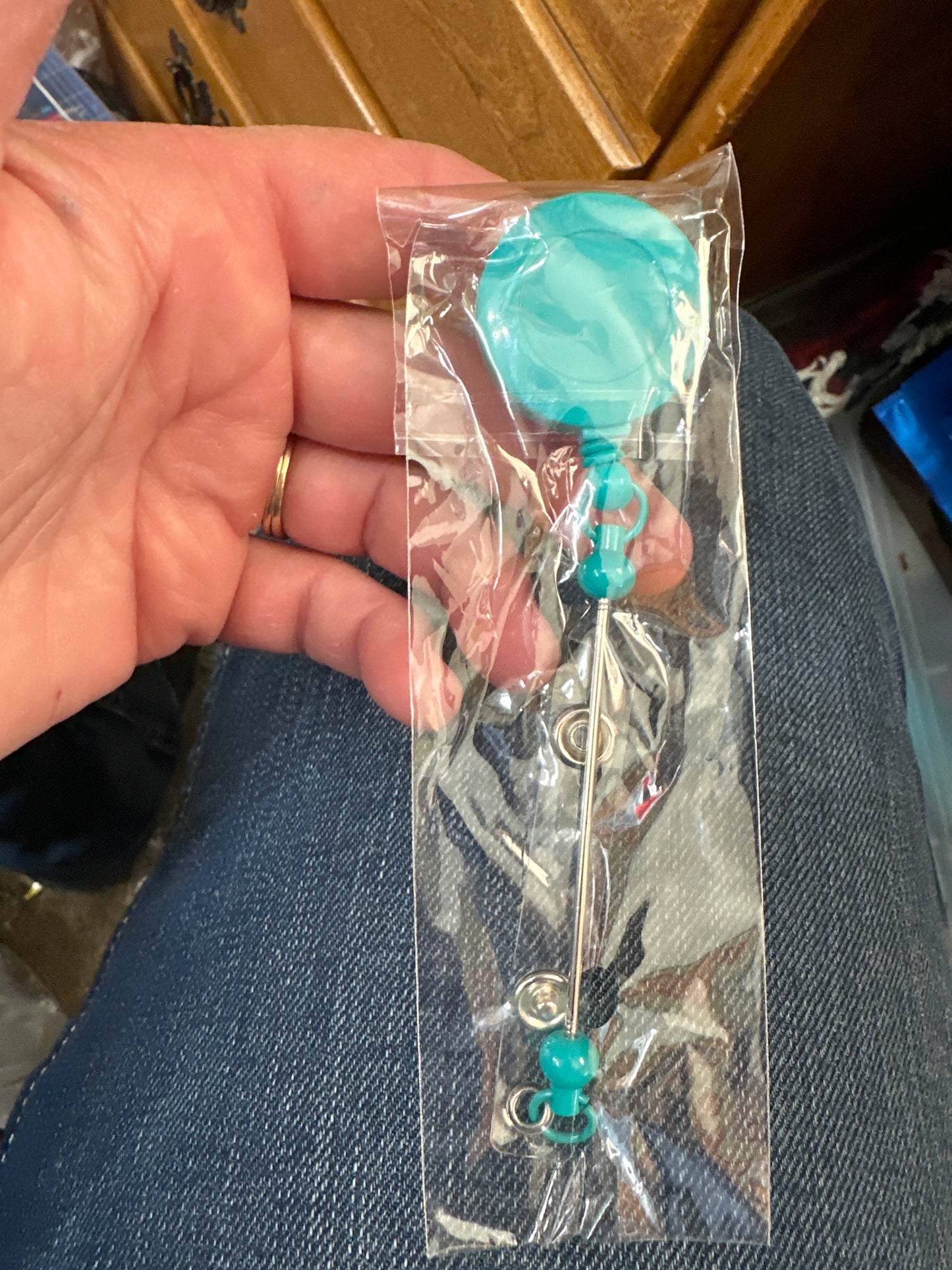 Beadable badge reel