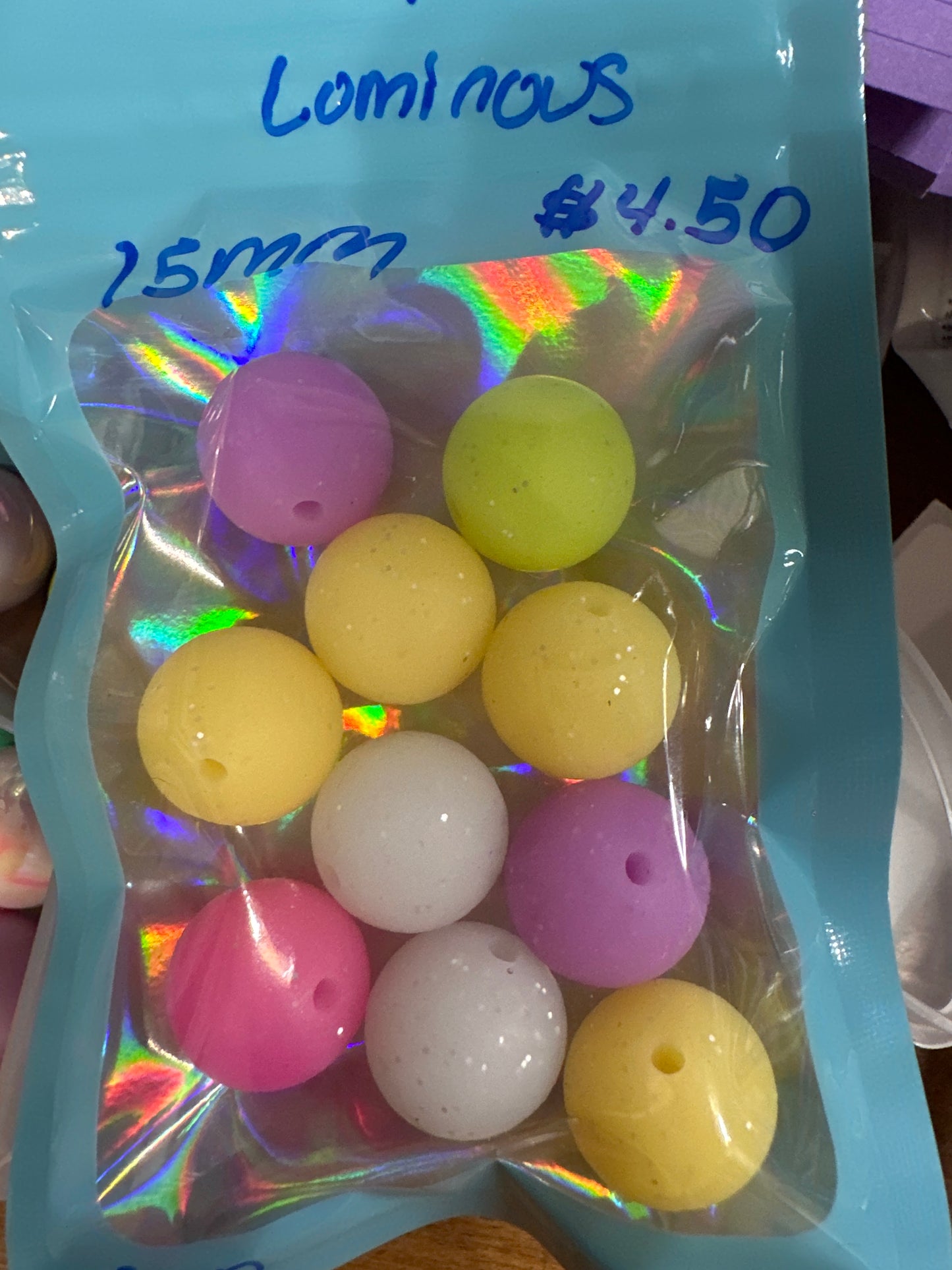 #10 15mm glow in the dark luminous silicone beads