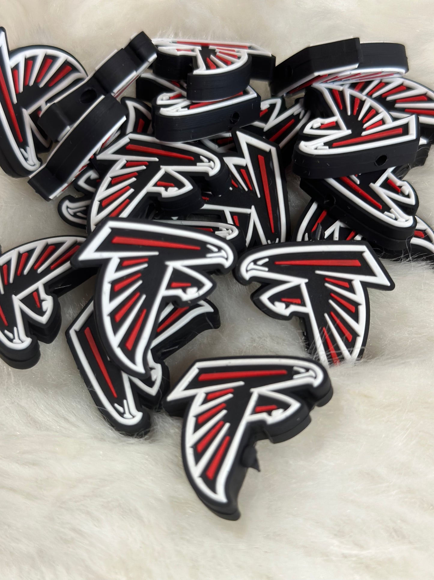 #28 falcon silicone focal beads