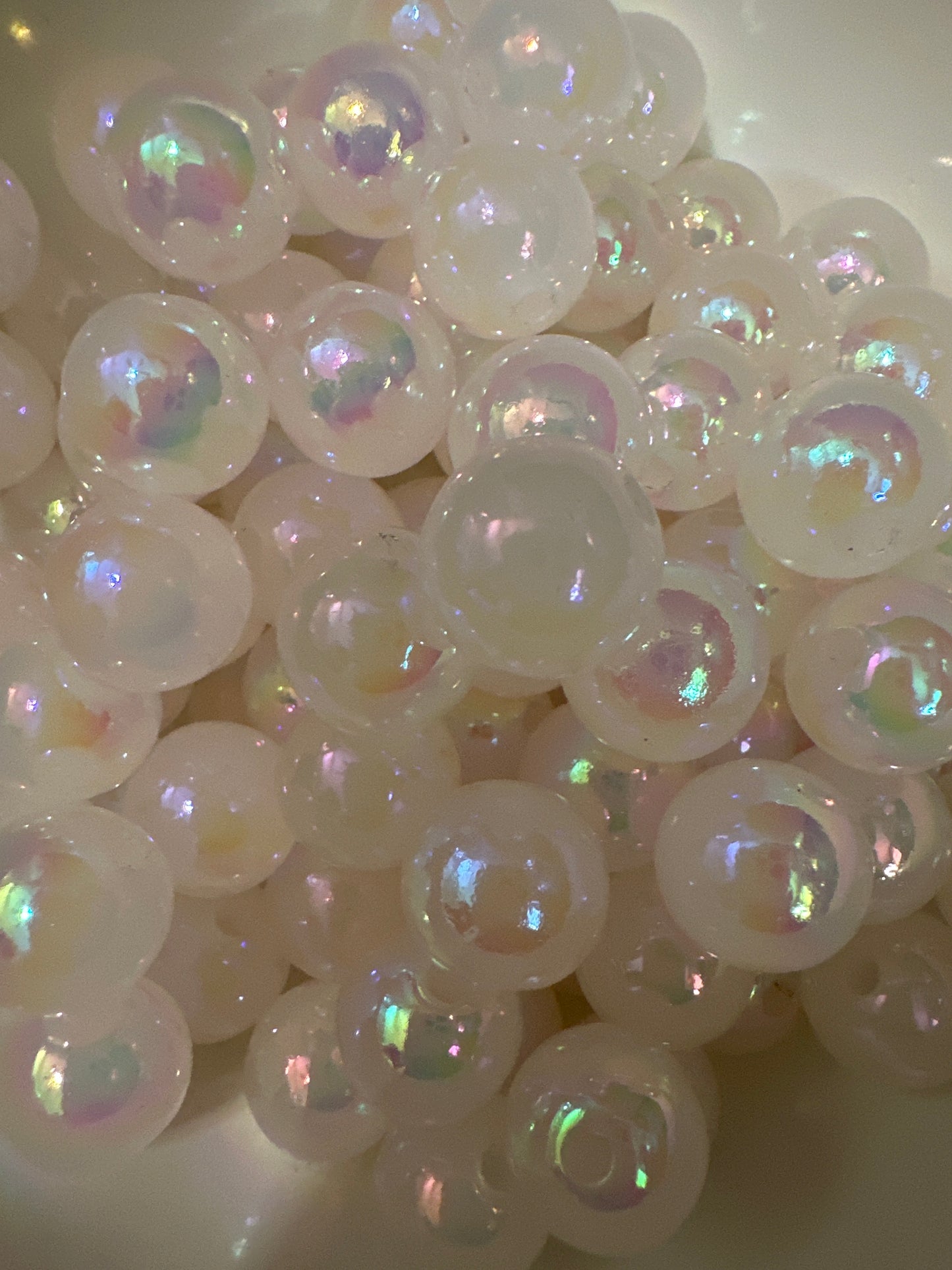 #9 16mm acrylic color changing beads