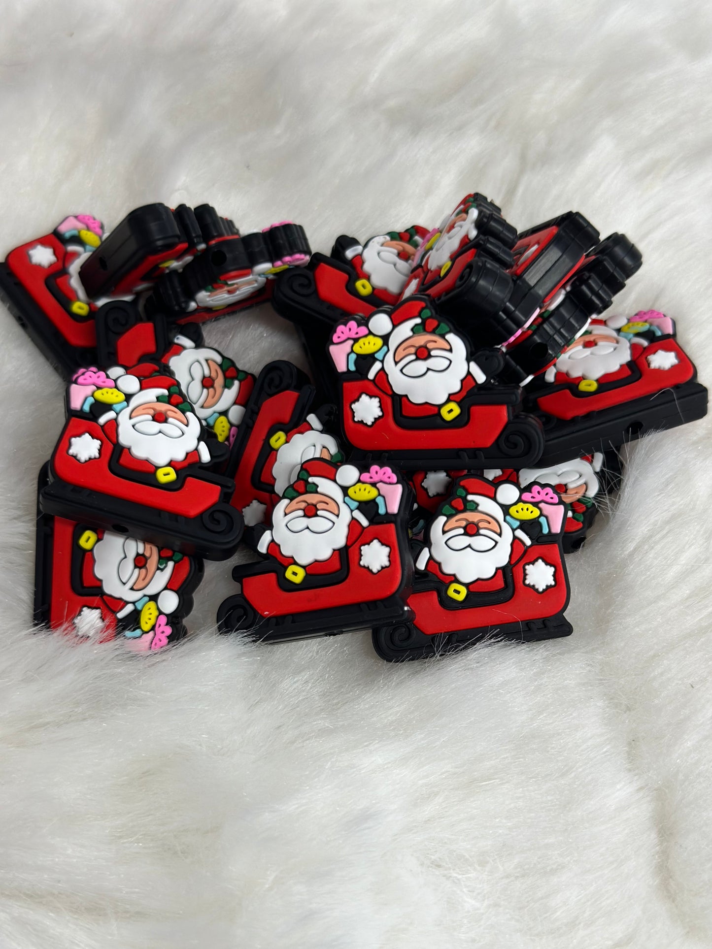 #162 Santa on sled silicone focal beads