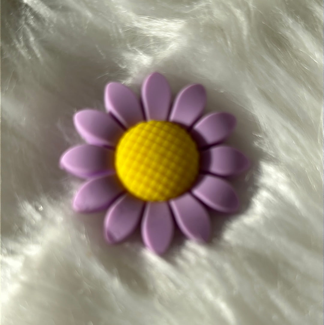 #301 flower silicone focal beads
