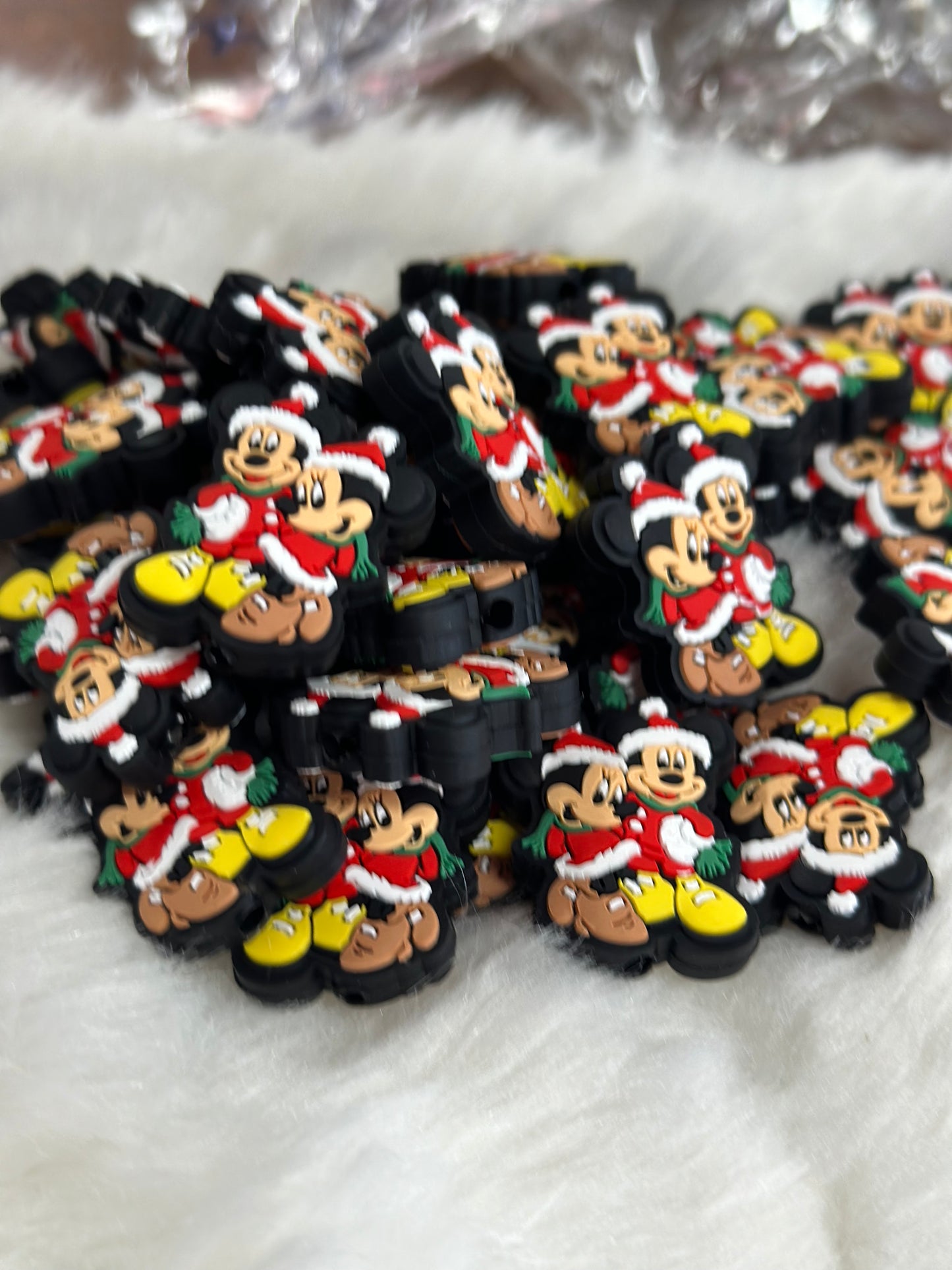 #163 Mouse couple Christmas silicone focal beads