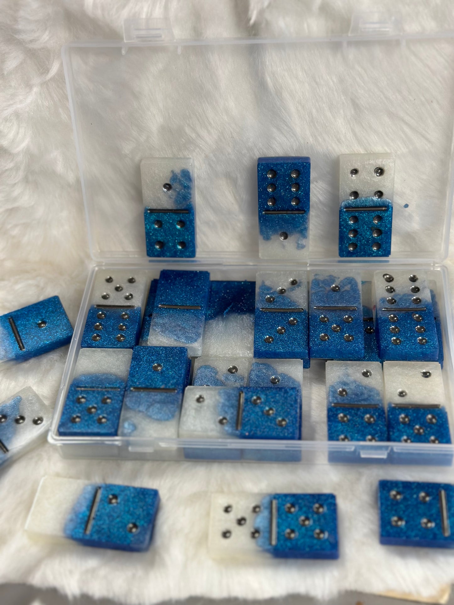 DOMINO SETS