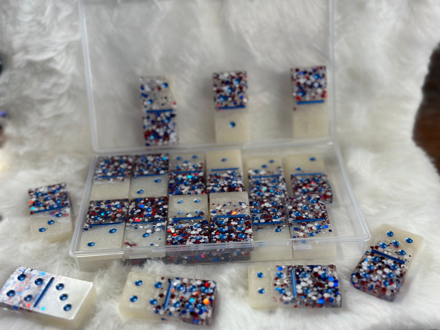 DOMINO SETS