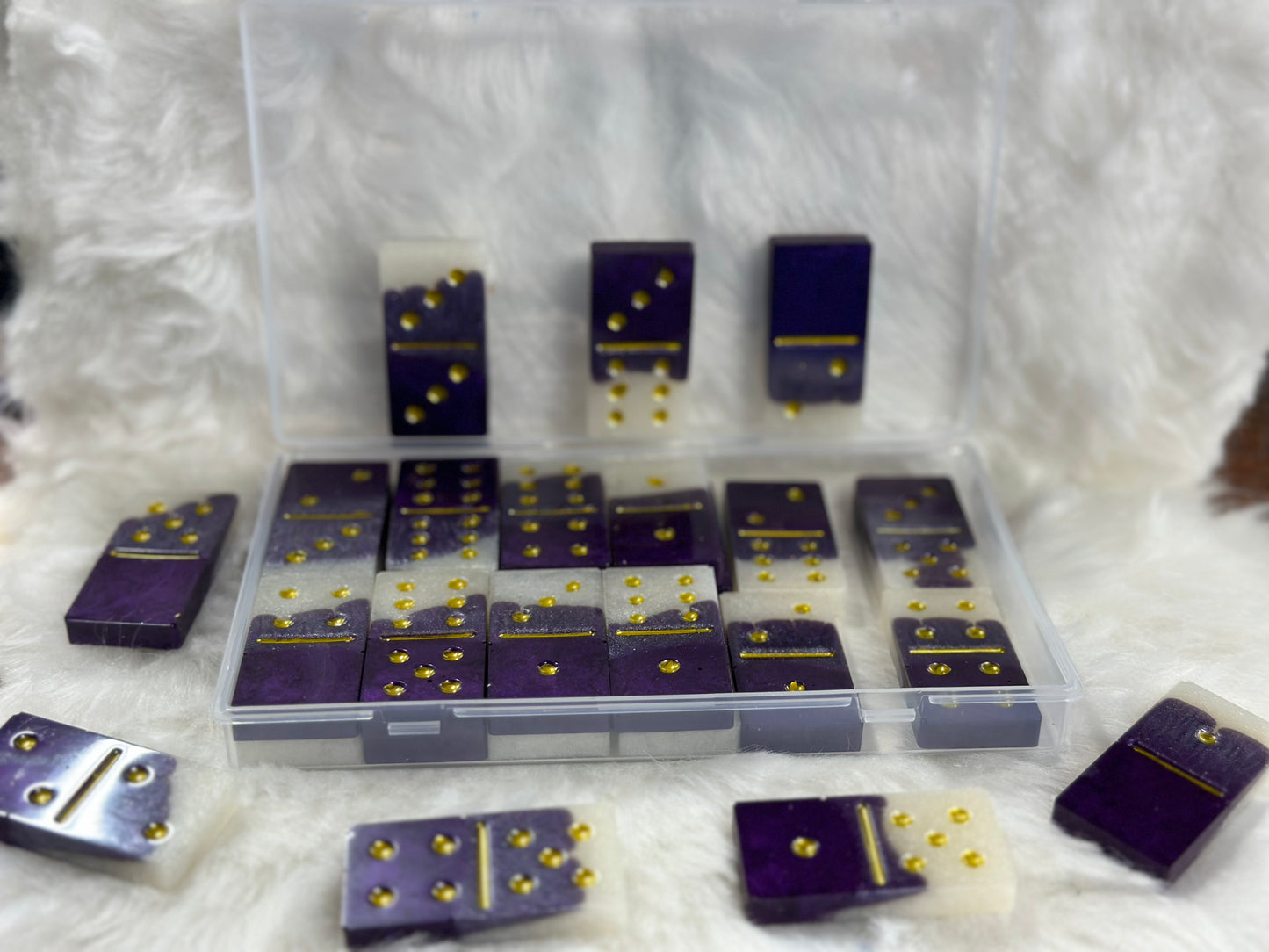 DOMINO SETS