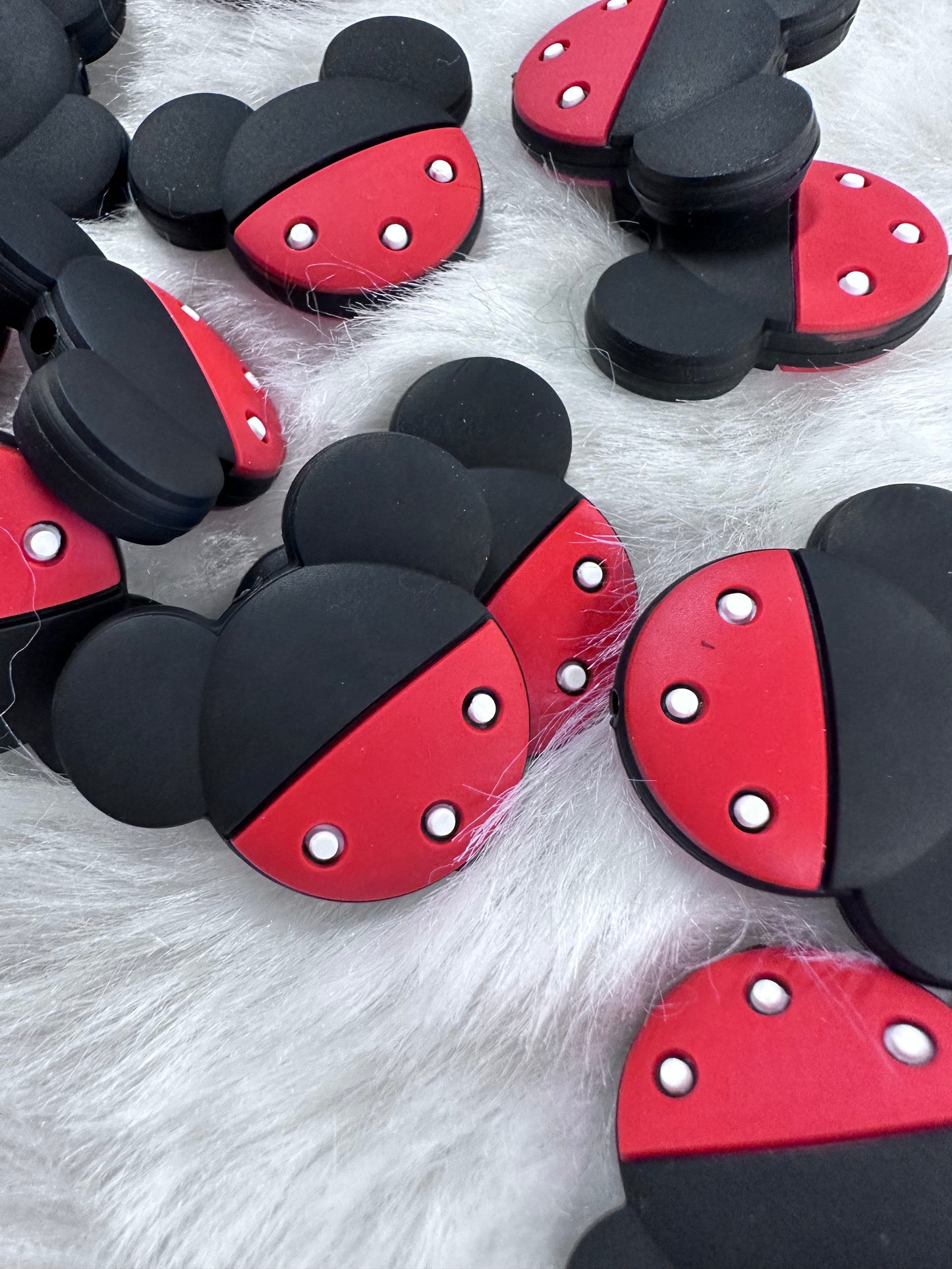 #117 Mouse ears silicone focal beads