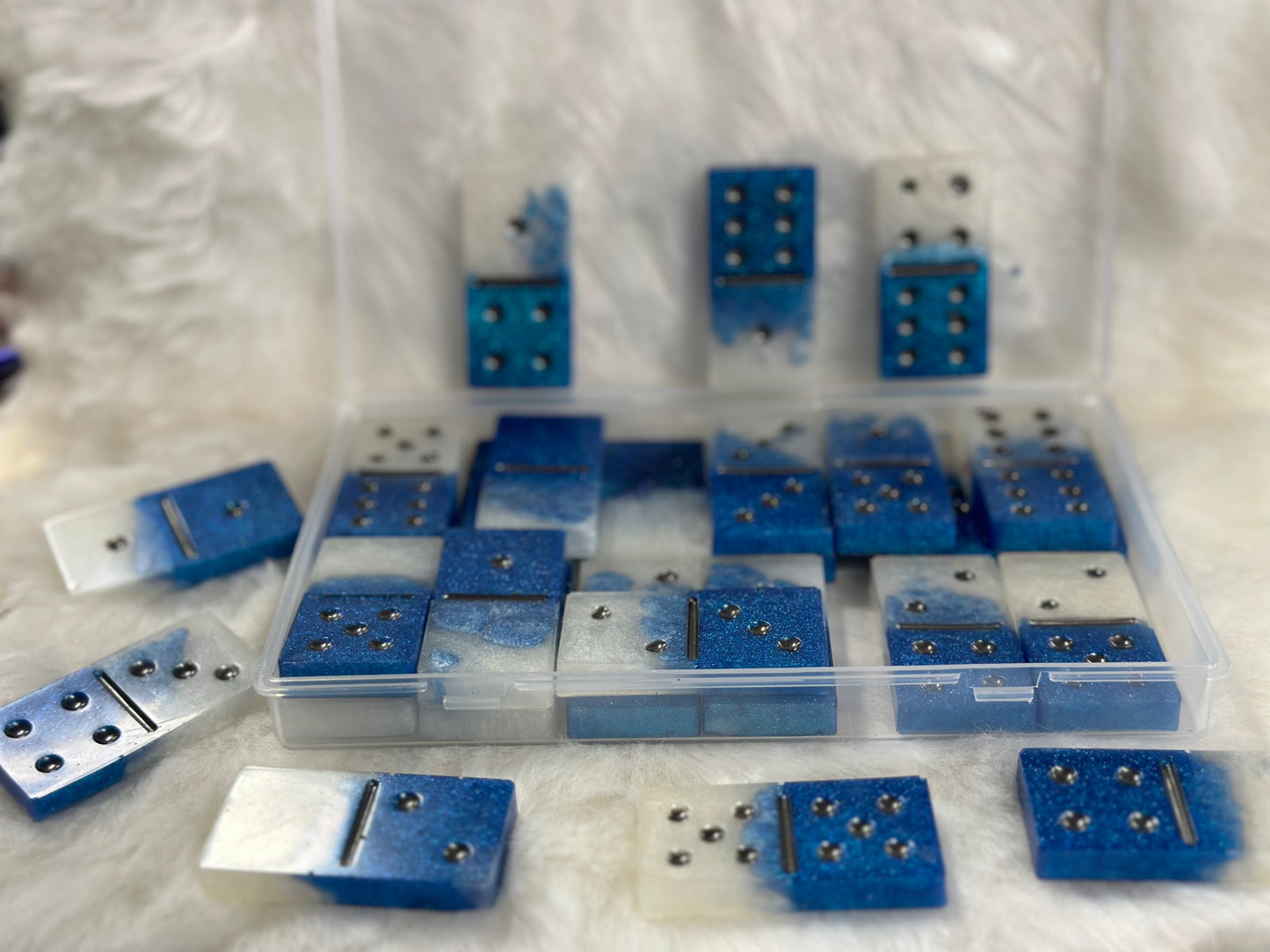 DOMINO SETS