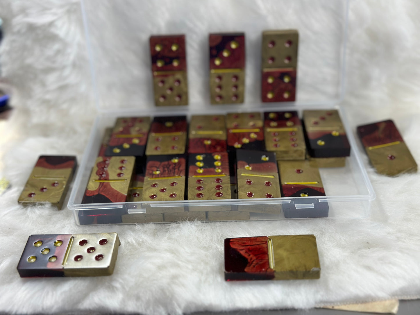 DOMINO SETS
