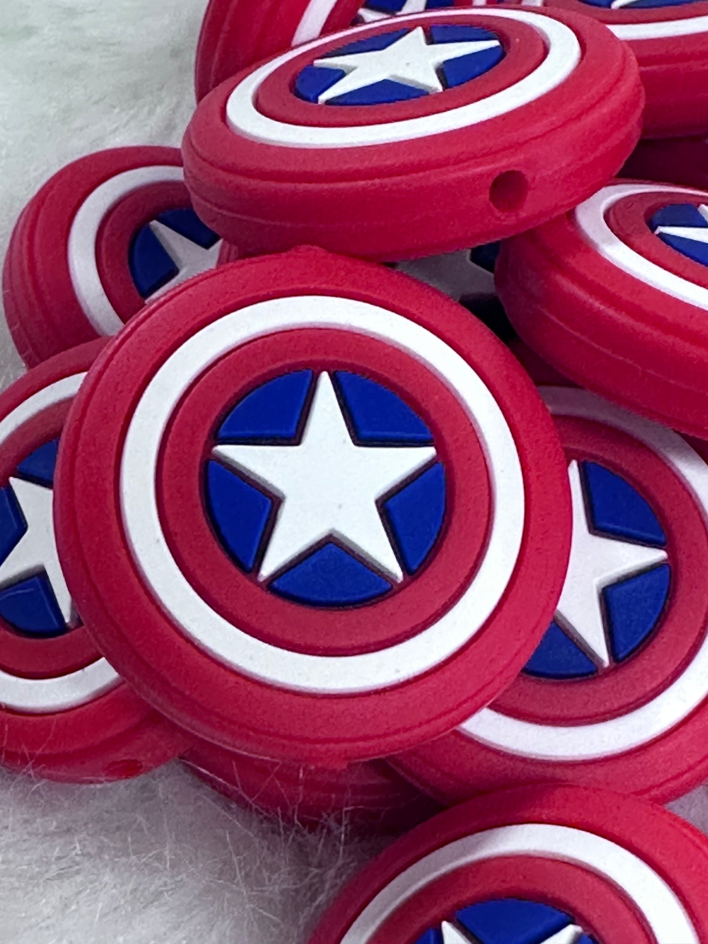 #89 American shield captain silicone focal beads